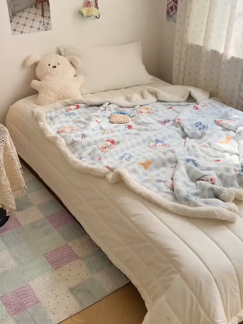 91家纺网 家纺一手货源 找家纺 桃子家居 2025新款A类ins小清新少女可爱奶油猫咪卡通加厚牛奶绒羊羔绒毛毯多功能毛毯 绒毛毯-MT蓝格喵喵