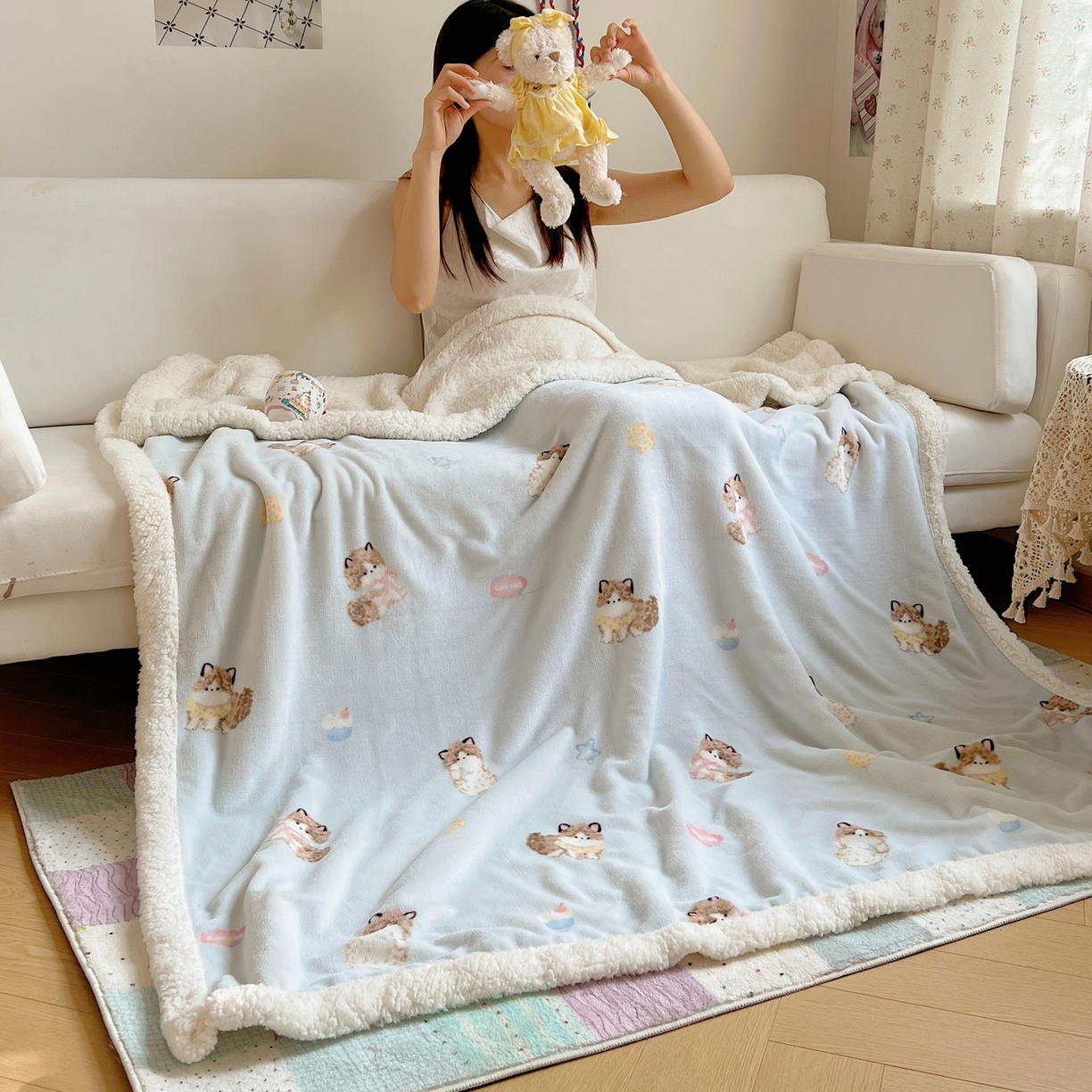 91家纺网 家纺一手货源 找家纺 桃子家居 2025新款A类ins小清新少女可爱奶油猫咪卡通加厚牛奶绒羊羔绒毛毯多功能毛毯 绒毛毯-MT蓝色公主猫