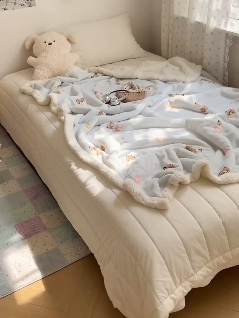 91家纺网 家纺一手货源 找家纺 桃子家居 2025新款A类ins小清新少女可爱奶油猫咪卡通加厚牛奶绒羊羔绒毛毯多功能毛毯 绒毛毯-MT蓝色公主猫