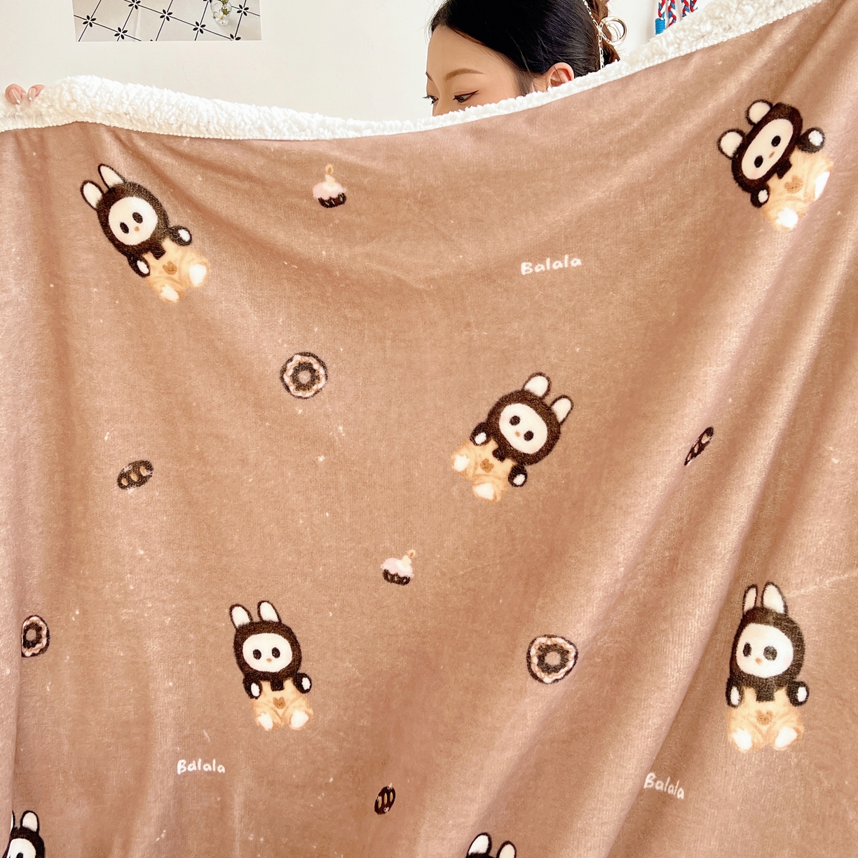 91家纺网 家纺一手货源 找家纺 桃子家居 2025新款A类ins小清新少女可爱奶油猫咪卡通加厚牛奶绒羊羔绒毛毯多功能毛毯 绒毛毯-MT奶咖布布