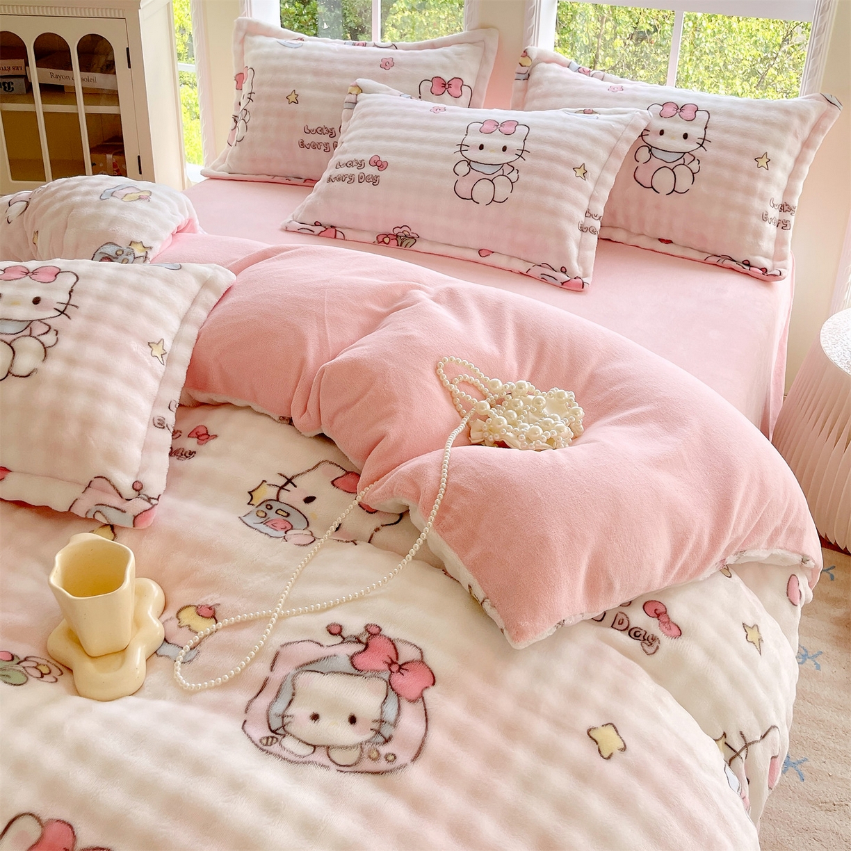 91家纺网 家纺一手货源 找家纺 凯儿家纺 2025新款兔毛牛奶泡泡绒四件套 可爱猫咪