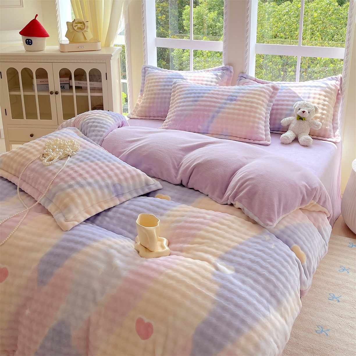 91家纺网 家纺一手货源 找家纺 凯儿家纺 2025新款兔毛牛奶泡泡绒四件套 紫韵爱心