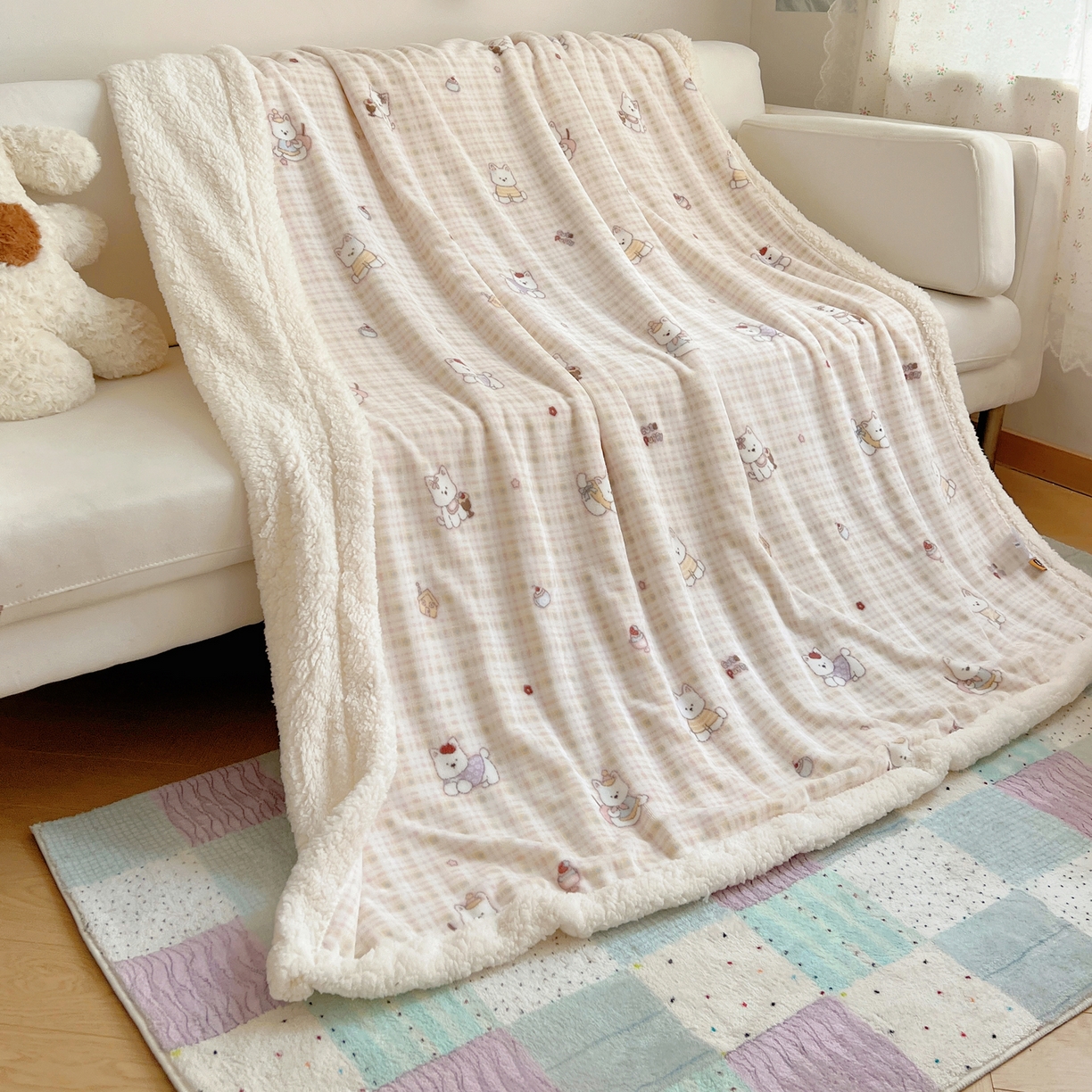 91家纺网 家纺一手货源 找家纺 桃子家居 2025新款A类ins小清新少女可爱奶油猫咪卡通加厚牛奶绒羊羔绒毛毯多功能毛毯 绒毛毯-MT甜心西高地