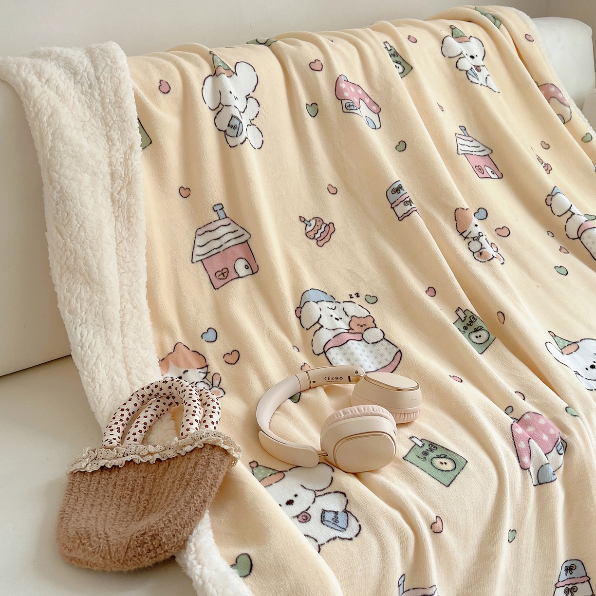 91家纺网 家纺一手货源 找家纺 桃子家居 2025新款A类ins小清新少女可爱奶油猫咪卡通加厚牛奶绒羊羔绒毛毯多功能毛毯 绒毛毯-MT童梦园