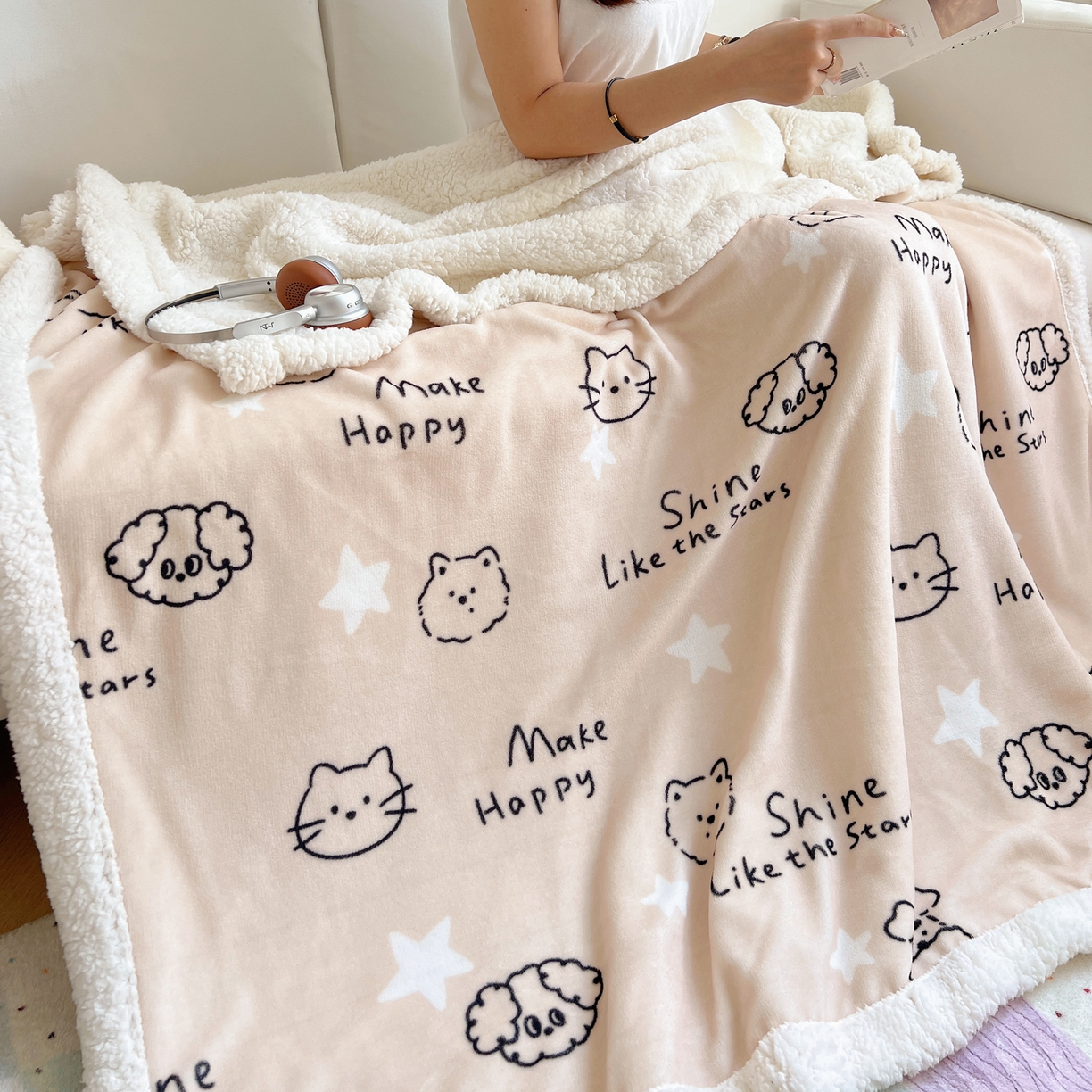 91家纺网 家纺一手货源 找家纺 桃子家居 2025新款A类ins小清新少女可爱奶油猫咪卡通加厚牛奶绒羊羔绒毛毯多功能毛毯 绒毛毯-MT星光萌宠