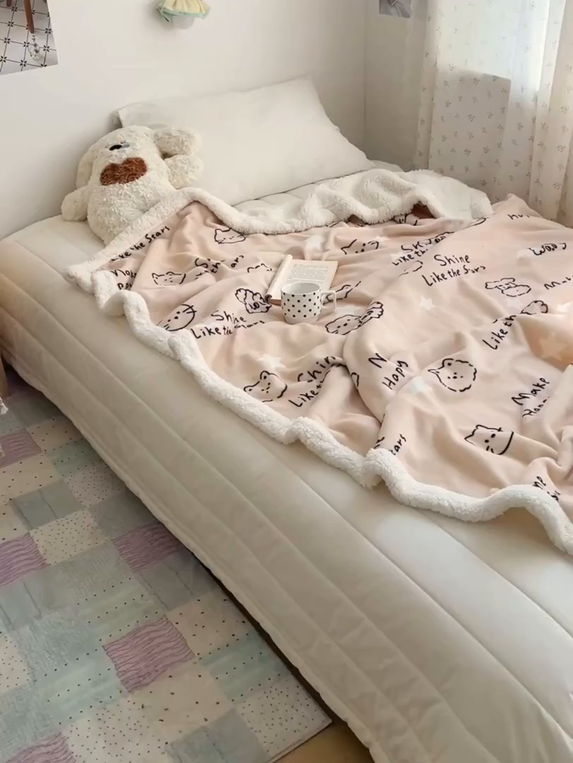 91家纺网 家纺一手货源 找家纺 桃子家居 2025新款A类ins小清新少女可爱奶油猫咪卡通加厚牛奶绒羊羔绒毛毯多功能毛毯 绒毛毯-MT星光萌宠