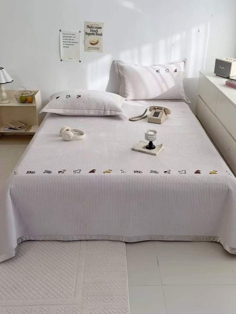 91家纺网 家纺一手货源 找家纺 （总）法芙娜家纺 2025新款可爱刺绣宝宝绒床盖三件套