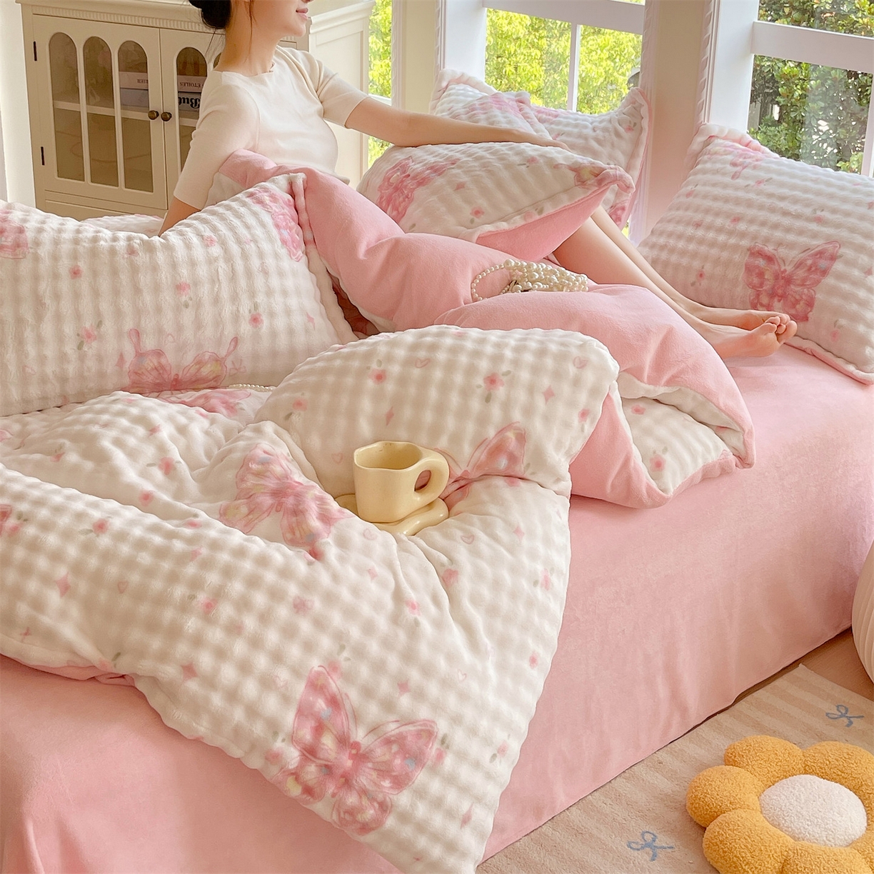 91家纺网 家纺一手货源 找家纺 凯儿家纺 2025新款兔毛牛奶泡泡绒单被套单品被套被套单件 彩蝶飞舞