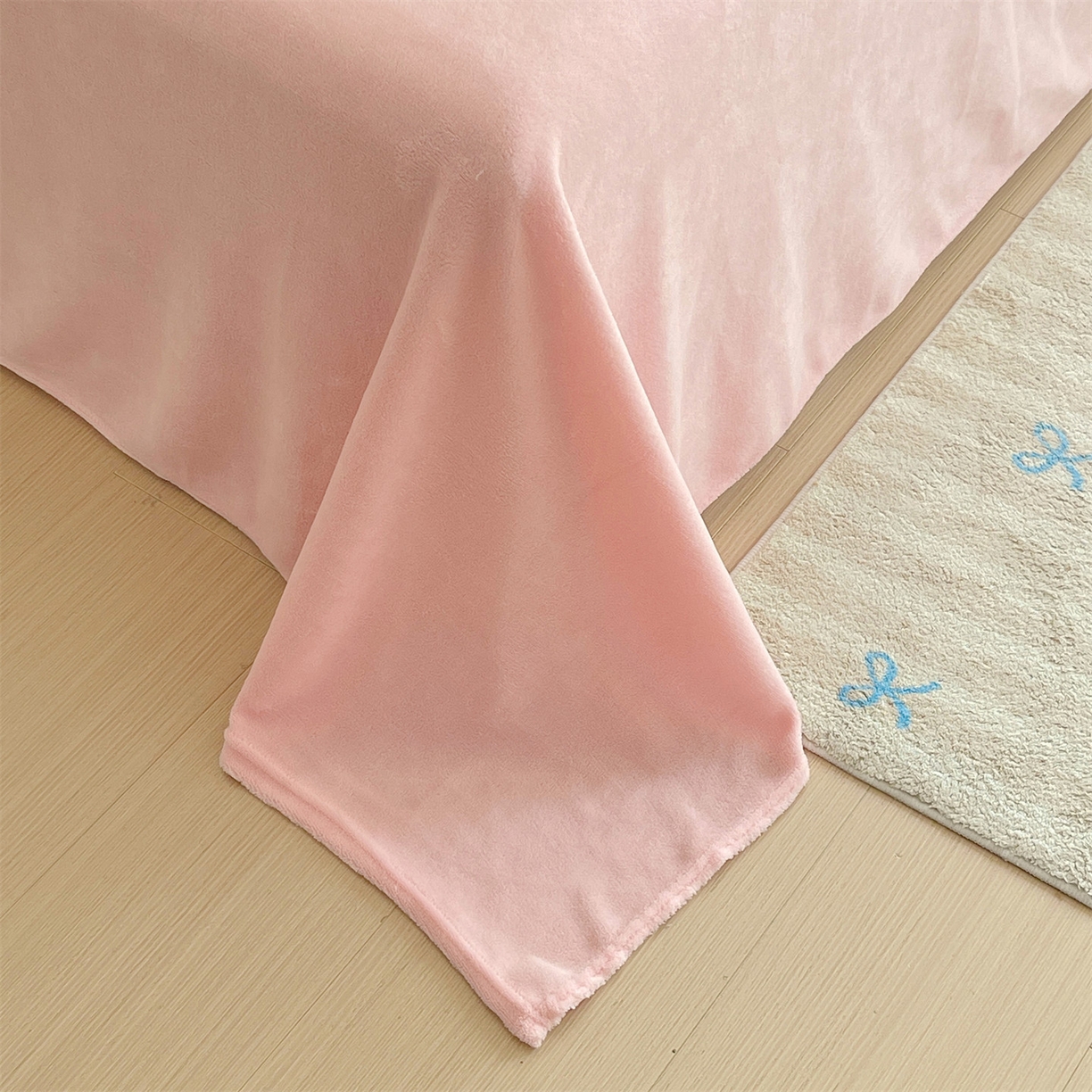 91家纺网 家纺一手货源 找家纺 凯儿家纺 2025新款兔毛牛奶泡泡绒单被套单品被套被套单件 粉玉蝴蝶