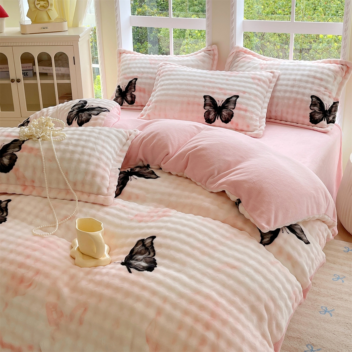 91家纺网 家纺一手货源 找家纺 凯儿家纺 2025新款兔毛牛奶泡泡绒单被套单品被套被套单件 粉玉蝴蝶