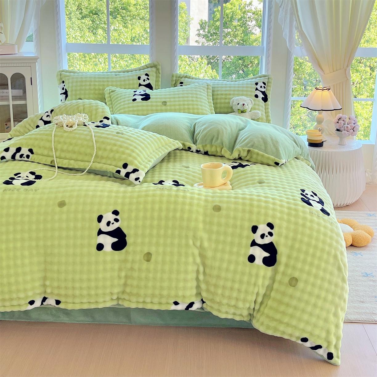 91家纺网 家纺一手货源 找家纺 凯儿家纺 2025新款兔毛牛奶泡泡绒单被套单品被套被套单件 小熊猫绿