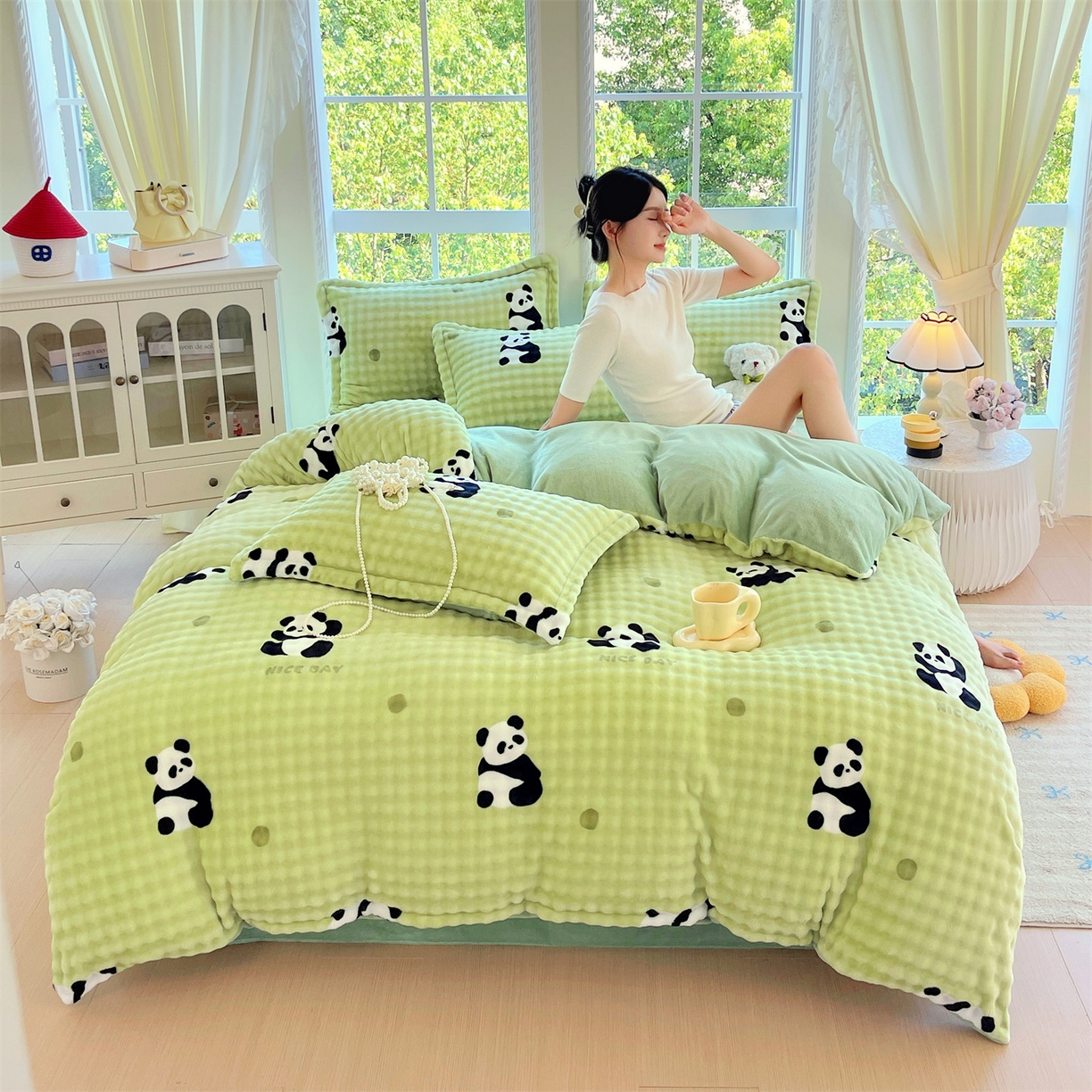 91家纺网 家纺一手货源 找家纺 凯儿家纺 2025新款兔毛牛奶泡泡绒单被套单品被套被套单件 小熊猫绿