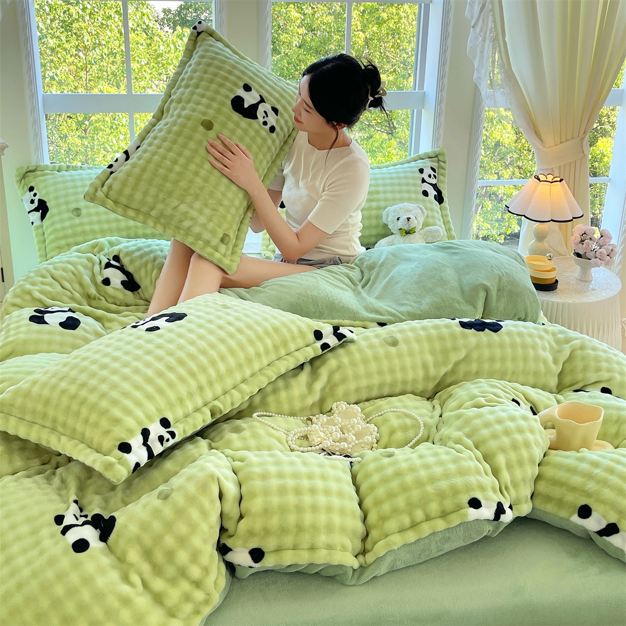 91家纺网 家纺一手货源 找家纺 凯儿家纺 2025新款兔毛牛奶泡泡绒单被套单品被套被套单件 小熊猫绿