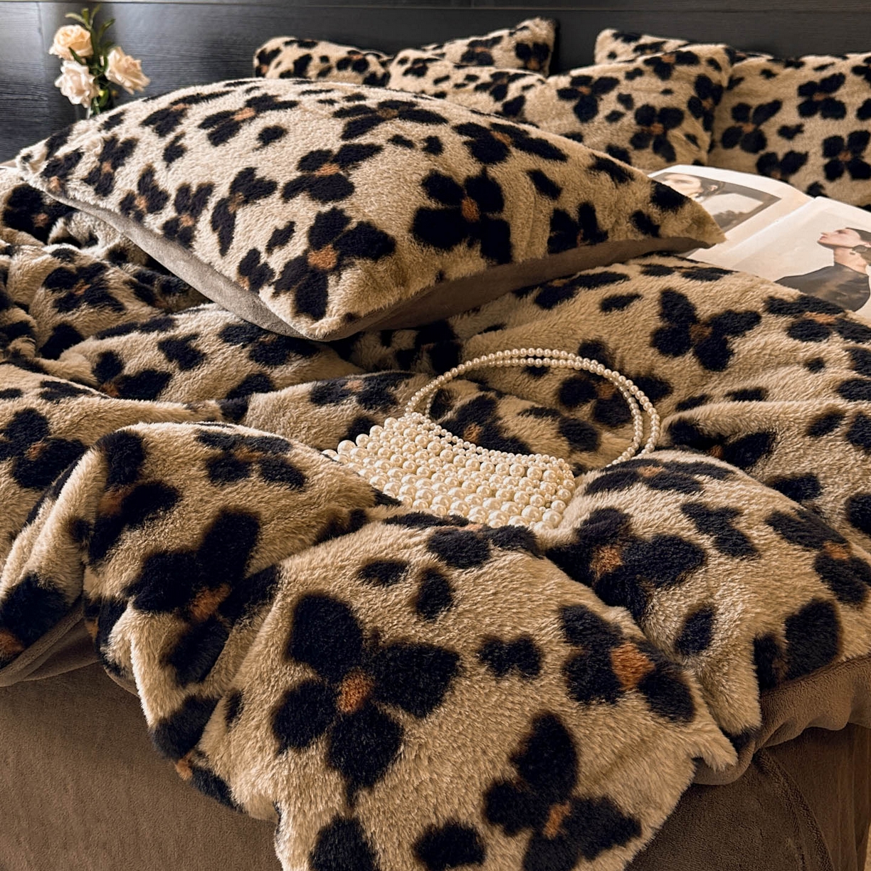 91家纺网 家纺一手货源 找家纺 （总）金阳光家纺 2025新款A类高克重兔毛绒保暖印花牛奶绒四件套 美拉德系列