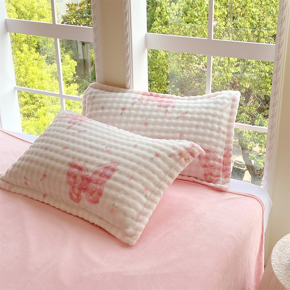 91家纺网 家纺一手货源 找家纺 凯儿家纺 2025新款兔毛牛奶泡泡绒单枕套单品枕套枕套单件 彩蝶飞舞