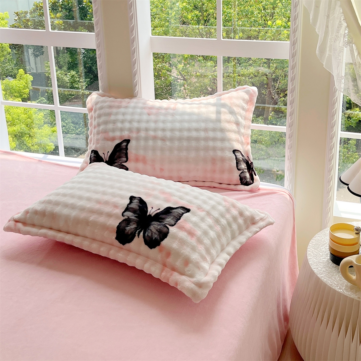 91家纺网 家纺一手货源 找家纺 凯儿家纺 2025新款兔毛牛奶泡泡绒单枕套单品枕套枕套单件 粉玉蝴蝶