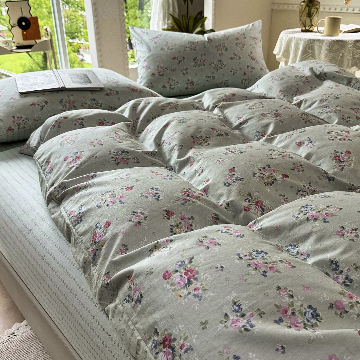 91家纺网 家纺一手货源 找家纺 缦纱 2025新款全棉纯棉小清新喷气13372印花40支纯棉四件套 梨花似锦