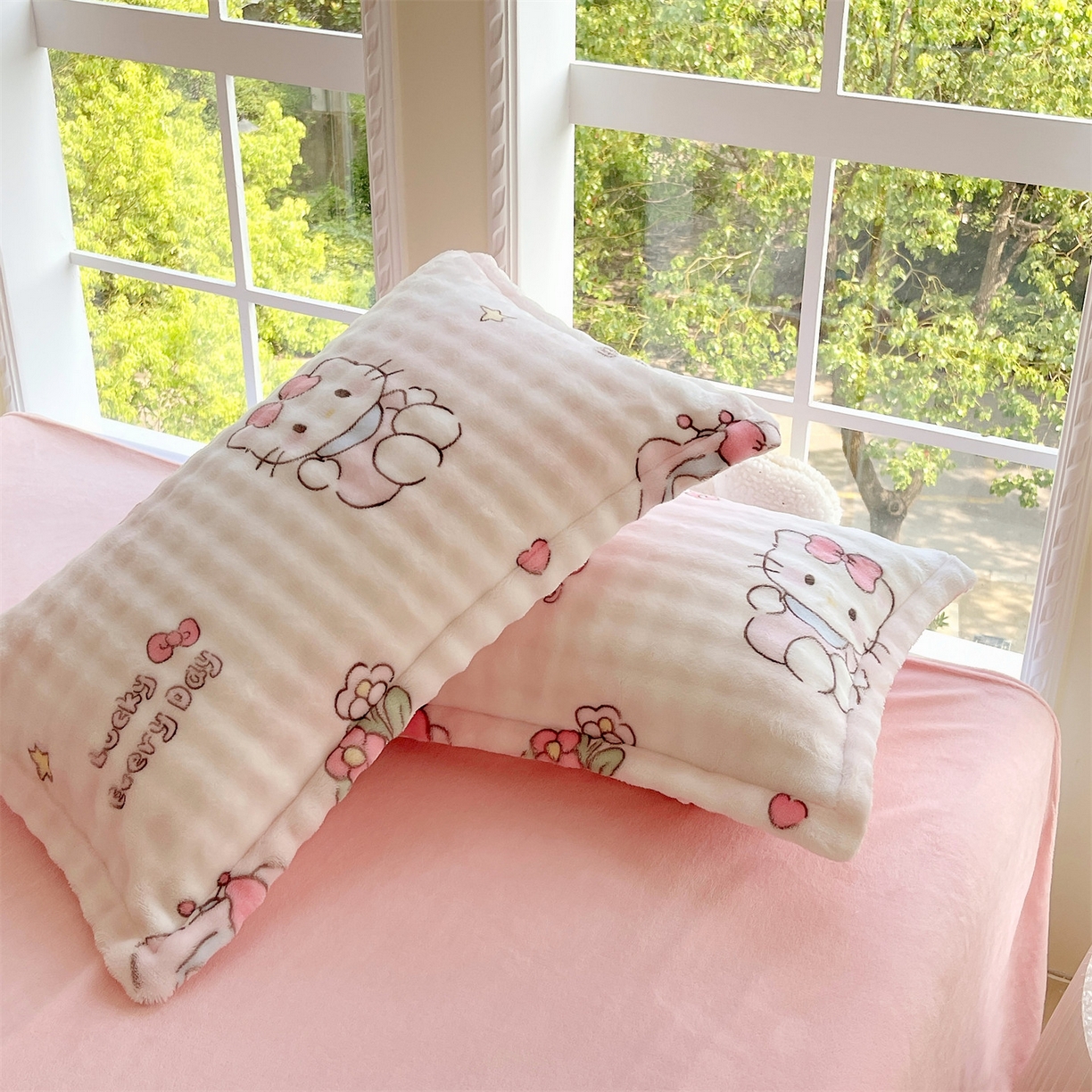 91家纺网 家纺一手货源 找家纺 凯儿家纺 2025新款兔毛牛奶泡泡绒单枕套单品枕套枕套单件 可爱猫咪