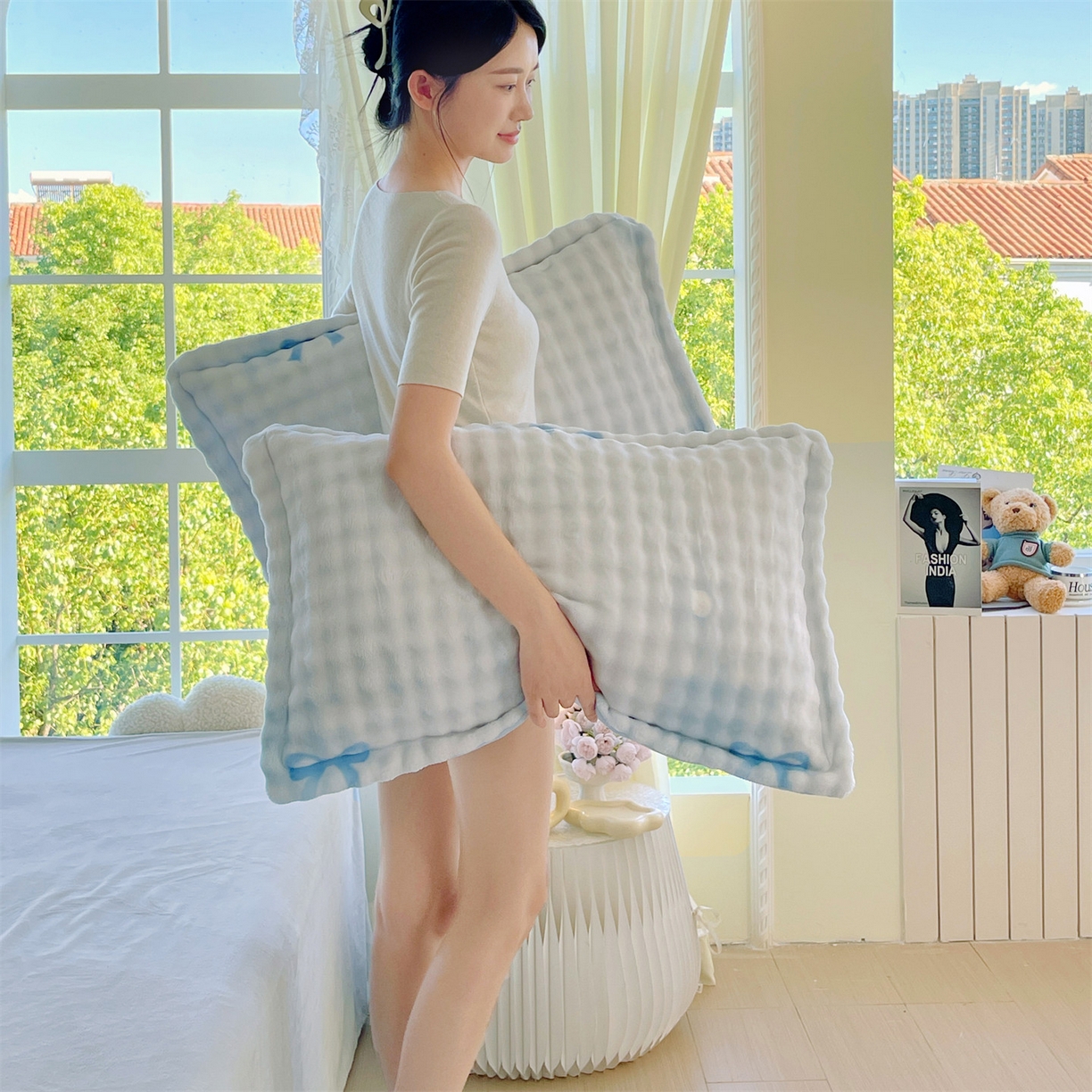 91家纺网 家纺一手货源 找家纺 凯儿家纺 2025新款兔毛牛奶泡泡绒单枕套单品枕套枕套单件 蓝色旋律