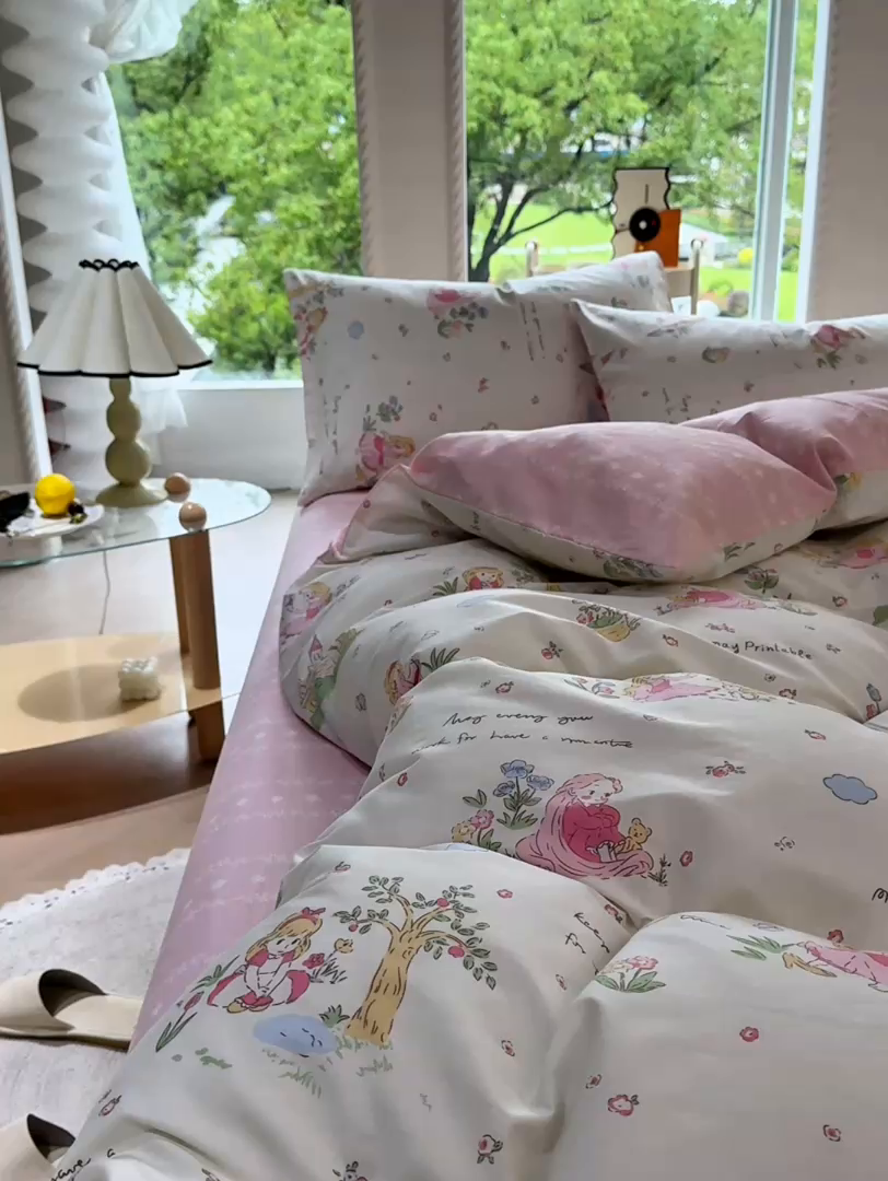 91家纺网 家纺一手货源 找家纺 缦纱 2025新款全棉纯棉小清新喷气13372印花40支纯棉四件套 爱丽丝