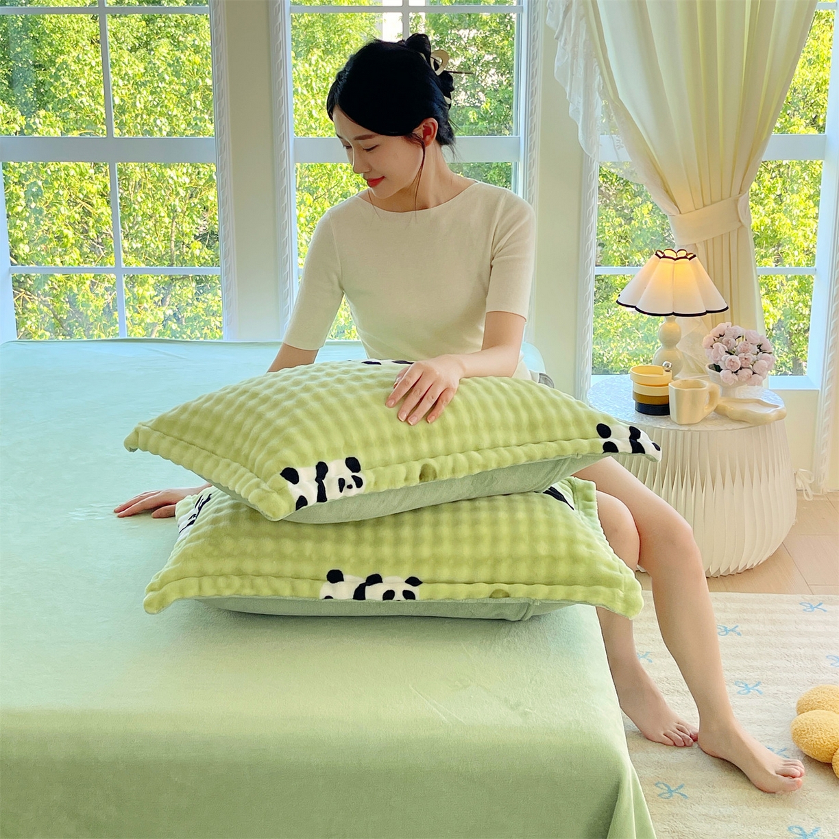 91家纺网 家纺一手货源 找家纺 凯儿家纺 2025新款兔毛牛奶泡泡绒单枕套单品枕套枕套单件 小熊猫绿