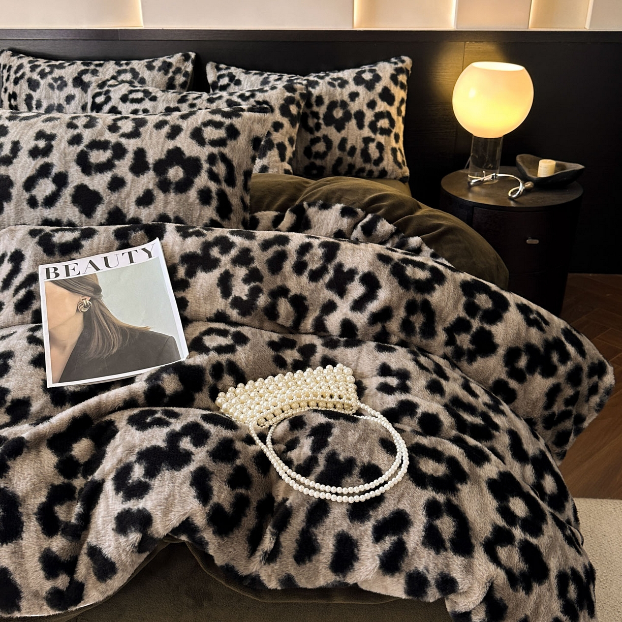 91家纺网 家纺一手货源 找家纺 金阳光家纺 2025新款A类高克重兔毛绒保暖印花牛奶绒四件套 美拉德系列 美拉德-豹纹