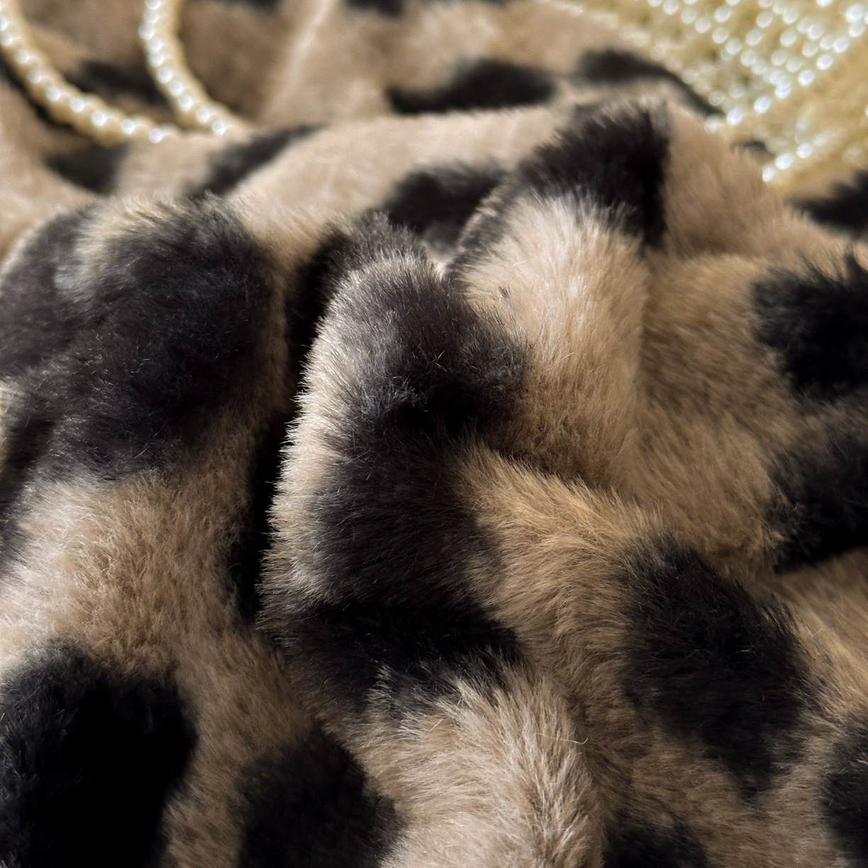 91家纺网 家纺一手货源 找家纺 金阳光家纺 2025新款A类高克重兔毛绒保暖印花牛奶绒四件套 美拉德系列 美拉德-豹纹