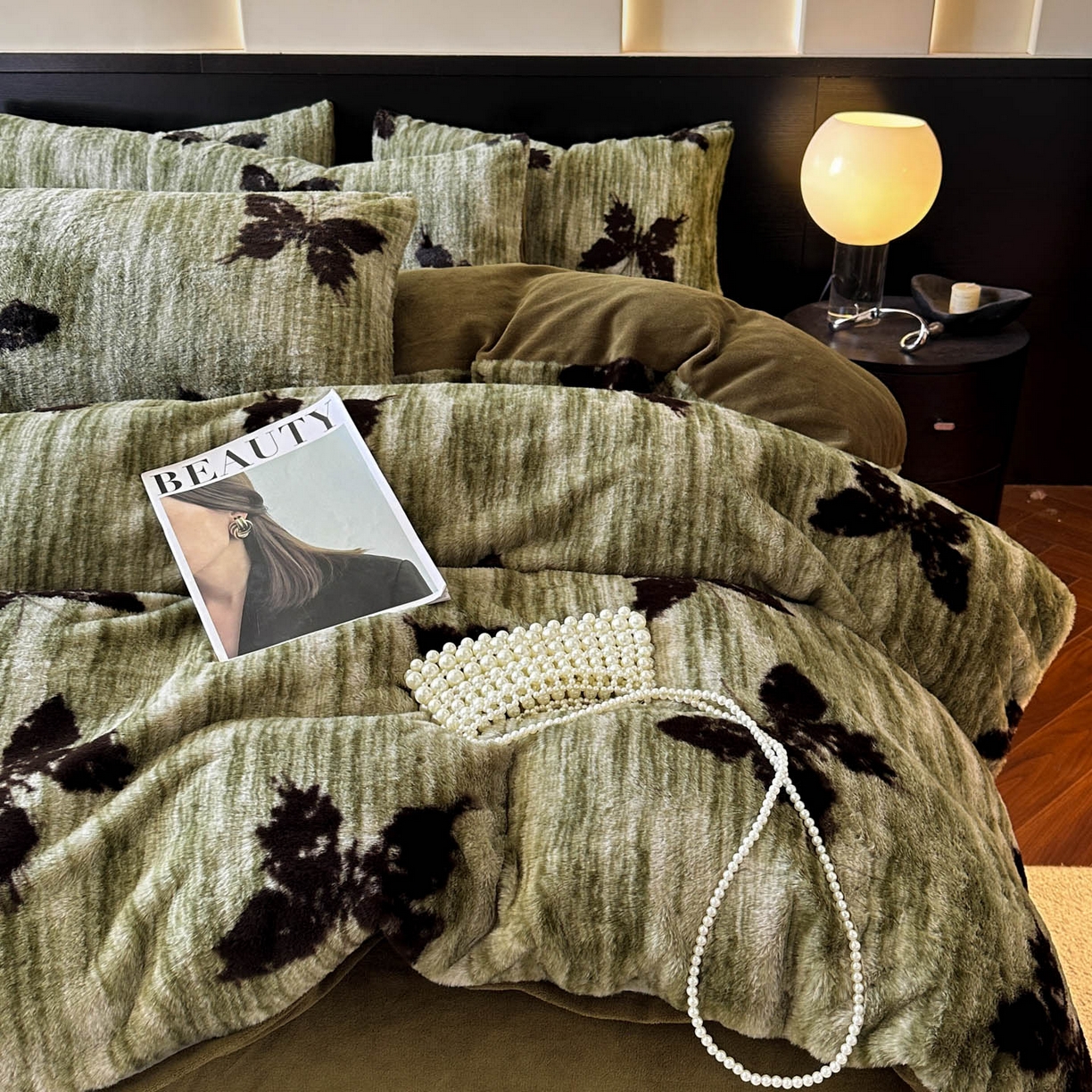 91家纺网 家纺一手货源 找家纺 金阳光家纺 2025新款A类高克重兔毛绒保暖印花牛奶绒四件套 美拉德系列 美拉德-蝶舞绿