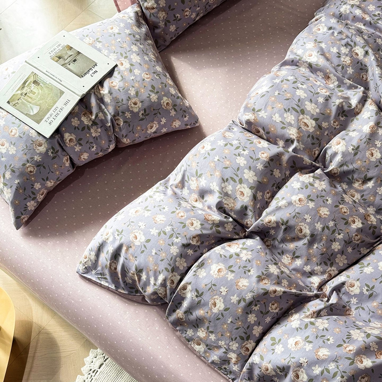 91家纺网 家纺一手货源 找家纺 缦纱 2025新款全棉纯棉小清新喷气13372印花40支纯棉四件套 花清梦