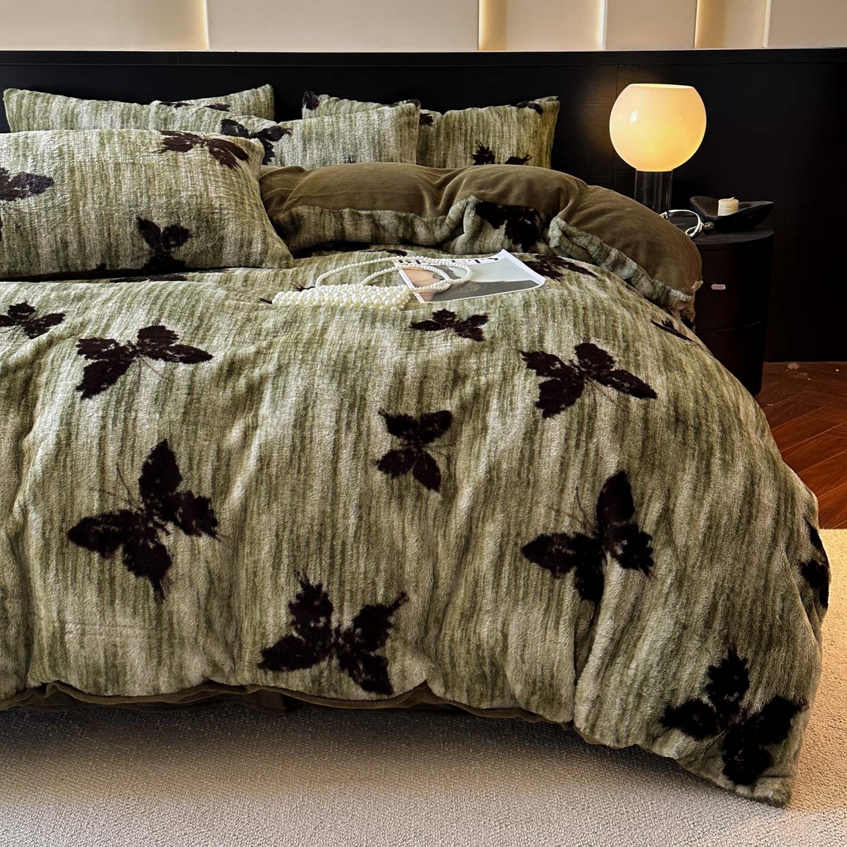 91家纺网 家纺一手货源 找家纺 金阳光家纺 2025新款A类高克重兔毛绒保暖印花牛奶绒四件套 美拉德系列 美拉德-蝶舞绿