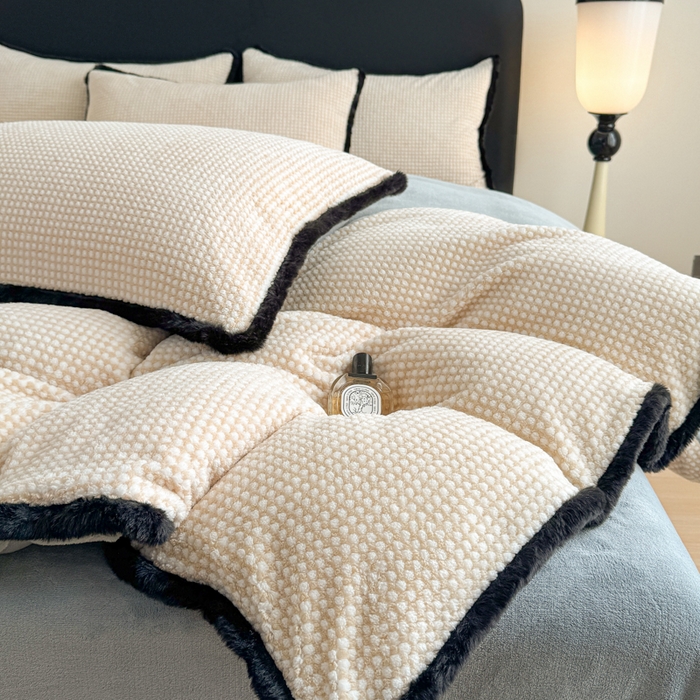 91家纺网 家纺一手货源 找家纺 （总）KA家纺 2025冬兔毛边阳离子提花牛奶绒四件套 温雅系列