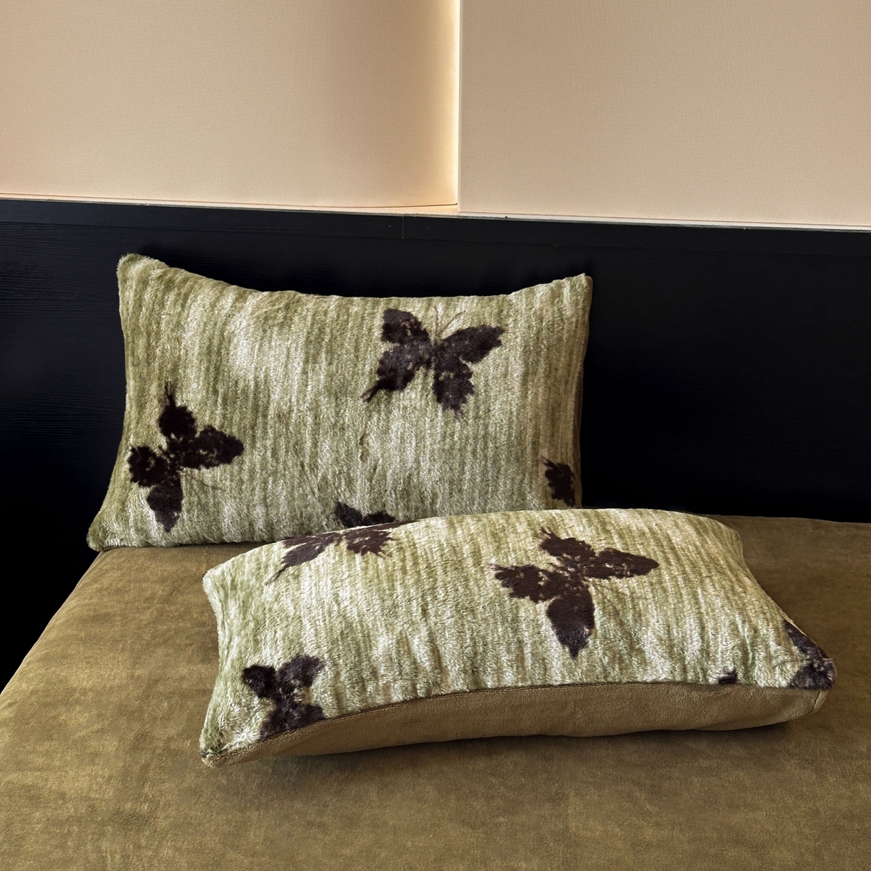 91家纺网 家纺一手货源 找家纺 金阳光家纺 2025新款A类高克重兔毛绒保暖印花牛奶绒四件套 美拉德系列 美拉德-蝶舞绿