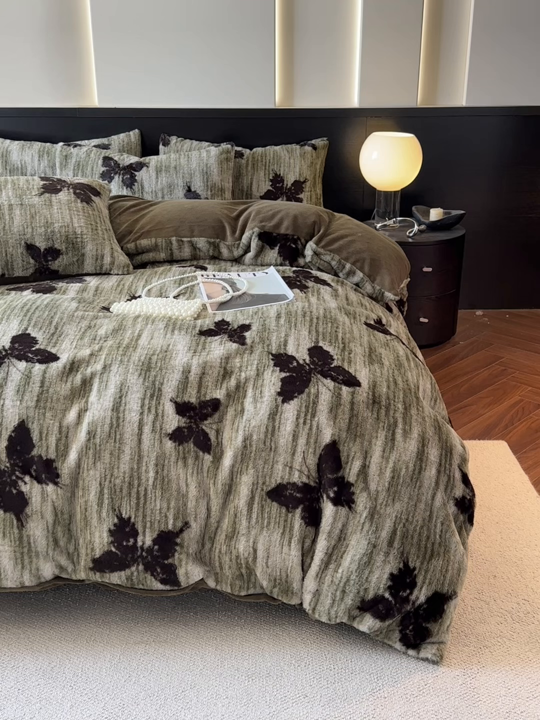 91家纺网 家纺一手货源 找家纺 金阳光家纺 2025新款A类高克重兔毛绒保暖印花牛奶绒四件套 美拉德系列 美拉德-蝶舞绿