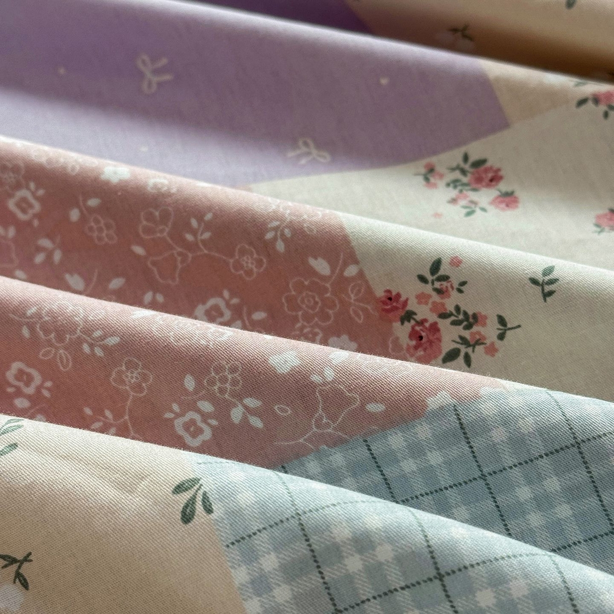 91家纺网 家纺一手货源 找家纺 缦纱 2025新款全棉纯棉小清新喷气13372印花40支纯棉四件套 花田漫步