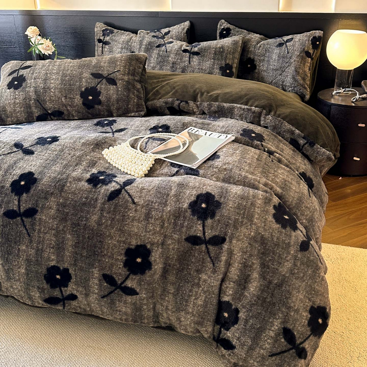 91家纺网 家纺一手货源 找家纺 金阳光家纺 2025新款A类高克重兔毛绒保暖印花牛奶绒四件套 美拉德系列 美拉德-花语