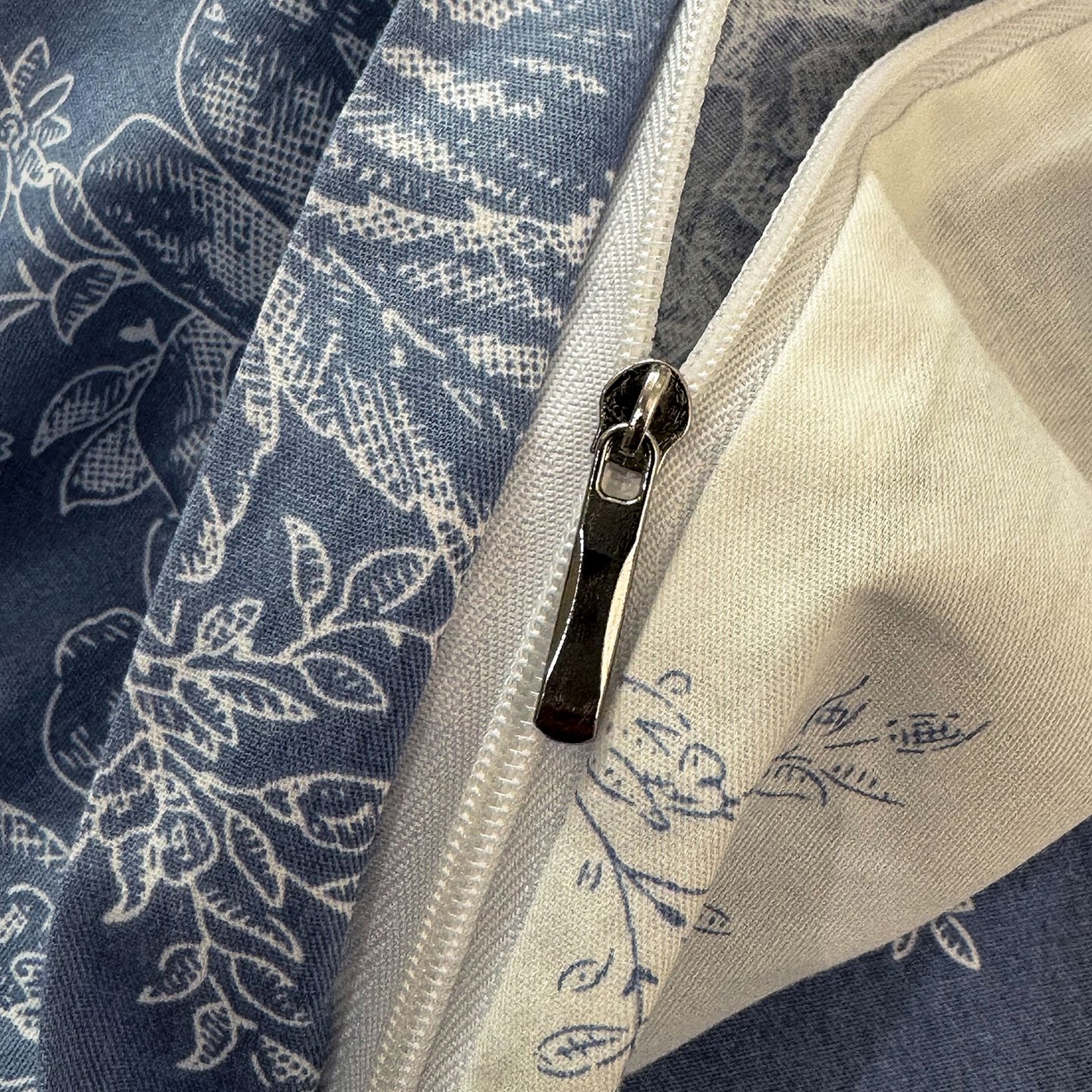 91家纺网 家纺一手货源 找家纺 缦纱 2025新款全棉纯棉小清新喷气13372印花40支纯棉四件套 花影