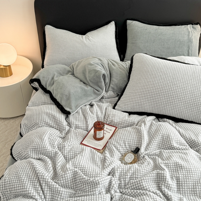 91家纺网 家纺一手货源 找家纺 KA家纺 2025冬兔毛边阳离子提花牛奶绒四件套 温雅系列 温雅灰