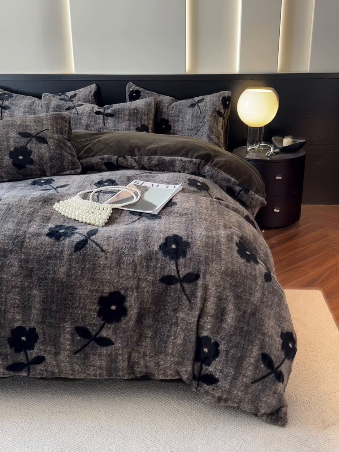 91家纺网 家纺一手货源 找家纺 金阳光家纺 2025新款A类高克重兔毛绒保暖印花牛奶绒四件套 美拉德系列 美拉德-花语