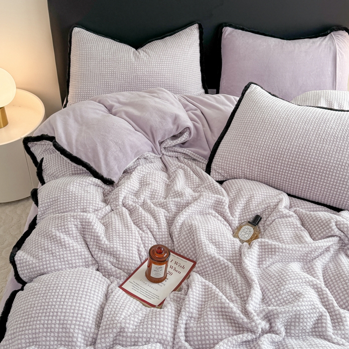 91家纺网 家纺一手货源 找家纺 KA家纺 2025冬兔毛边阳离子提花牛奶绒四件套 温雅系列 温雅紫