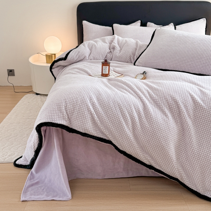 91家纺网 家纺一手货源 找家纺 KA家纺 2025冬兔毛边阳离子提花牛奶绒四件套 温雅系列 温雅紫