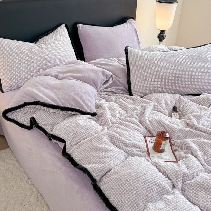 91家纺网 家纺一手货源 找家纺 KA家纺 2025冬兔毛边阳离子提花牛奶绒四件套 温雅系列 温雅紫