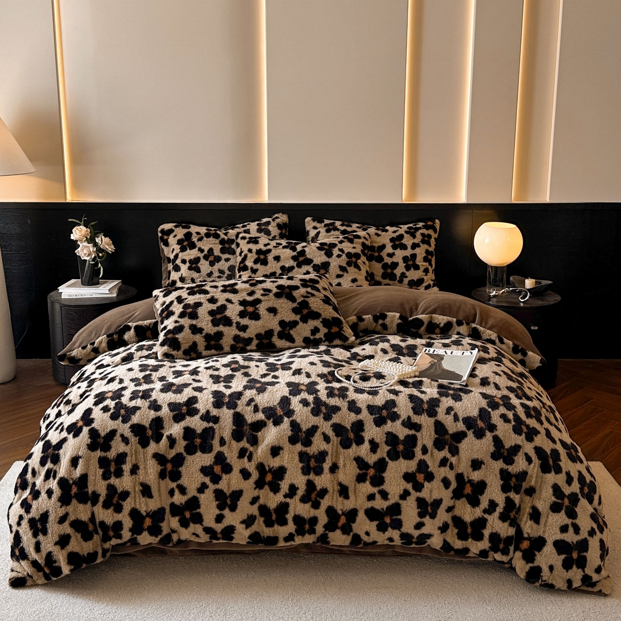 91家纺网 家纺一手货源 找家纺 金阳光家纺 2025新款A类高克重兔毛绒保暖印花牛奶绒四件套 美拉德系列 美拉德-豹纹咖