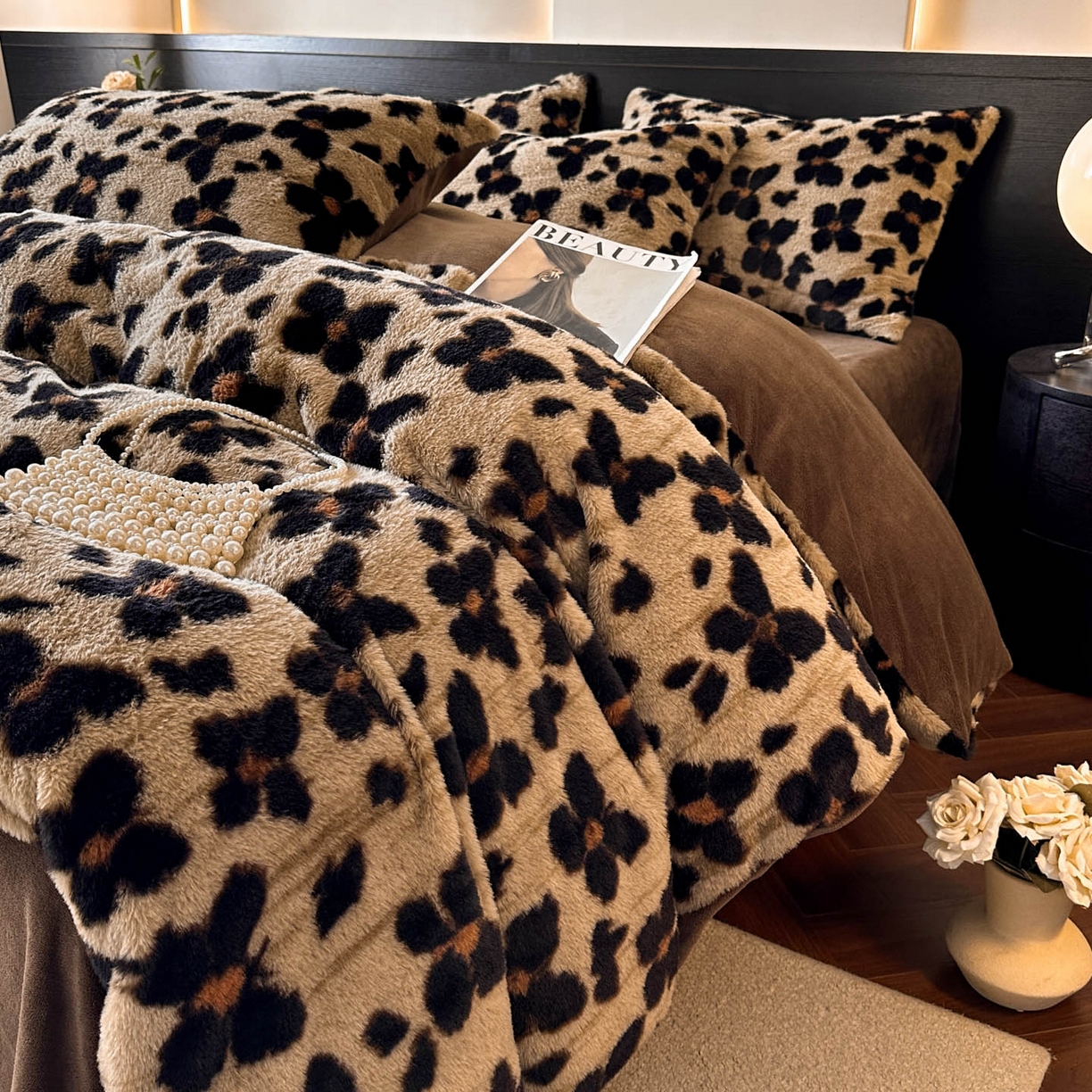 91家纺网 家纺一手货源 找家纺 金阳光家纺 2025新款A类高克重兔毛绒保暖印花牛奶绒四件套 美拉德系列 美拉德-豹纹咖