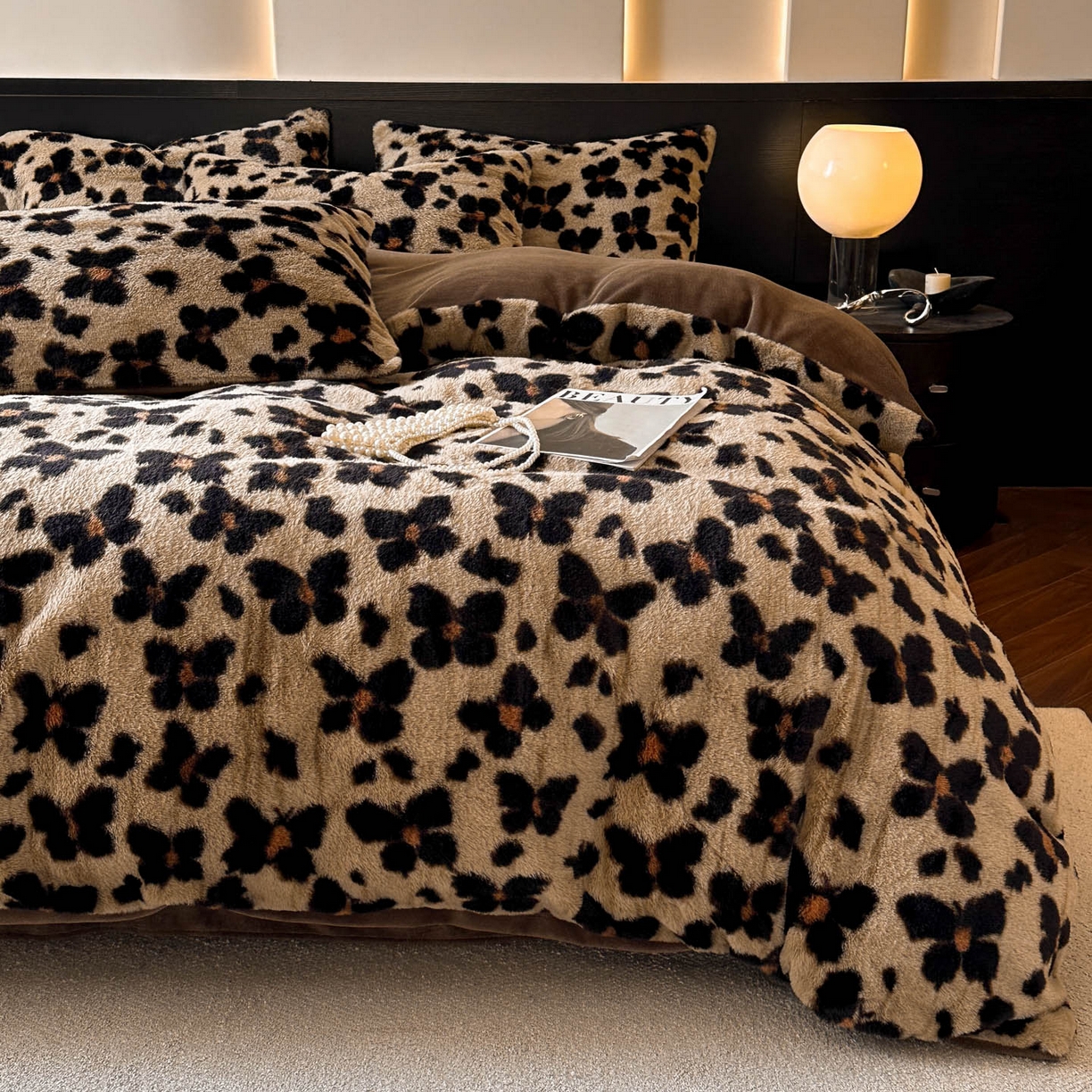 91家纺网 家纺一手货源 找家纺 金阳光家纺 2025新款A类高克重兔毛绒保暖印花牛奶绒四件套 美拉德系列 美拉德-豹纹咖