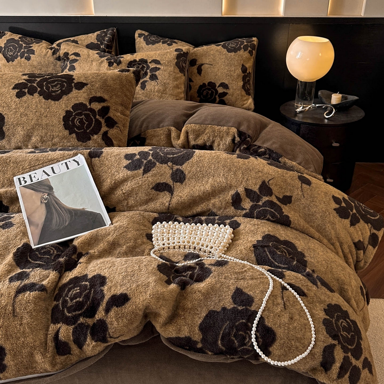 91家纺网 家纺一手货源 找家纺 金阳光家纺 2025新款A类高克重兔毛绒保暖印花牛奶绒四件套 美拉德系列 美拉德-简爱