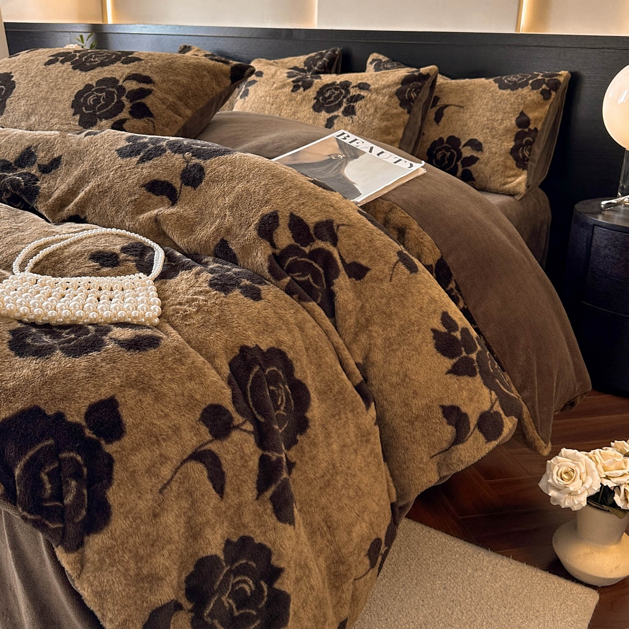 91家纺网 家纺一手货源 找家纺 金阳光家纺 2025新款A类高克重兔毛绒保暖印花牛奶绒四件套 美拉德系列 美拉德-简爱