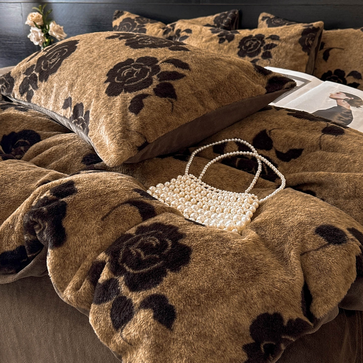 91家纺网 家纺一手货源 找家纺 金阳光家纺 2025新款A类高克重兔毛绒保暖印花牛奶绒四件套 美拉德系列 美拉德-简爱