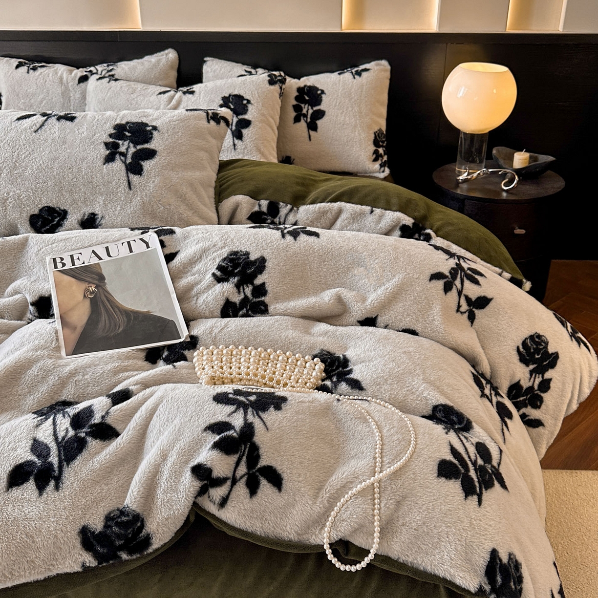 91家纺网 家纺一手货源 找家纺 金阳光家纺 2025新款A类高克重兔毛绒保暖印花牛奶绒四件套 美拉德系列 美拉德-玫瑰白