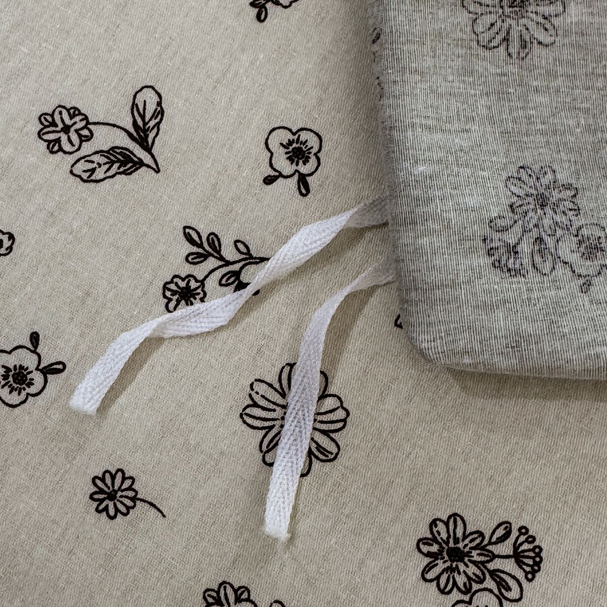 91家纺网 家纺一手货源 找家纺 缦纱 2025新款全棉纯棉小清新喷气13372印花40支纯棉四件套 浅浅花漾