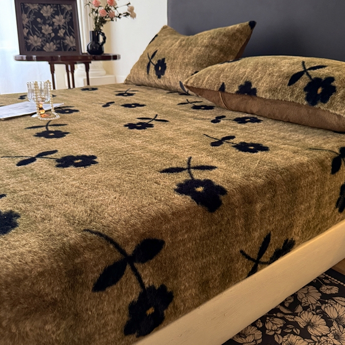 91家纺网 家纺一手货源 找家纺 绒世界 2025秋冬加厚兔绒床笠 床笠兔绒-繁花咖